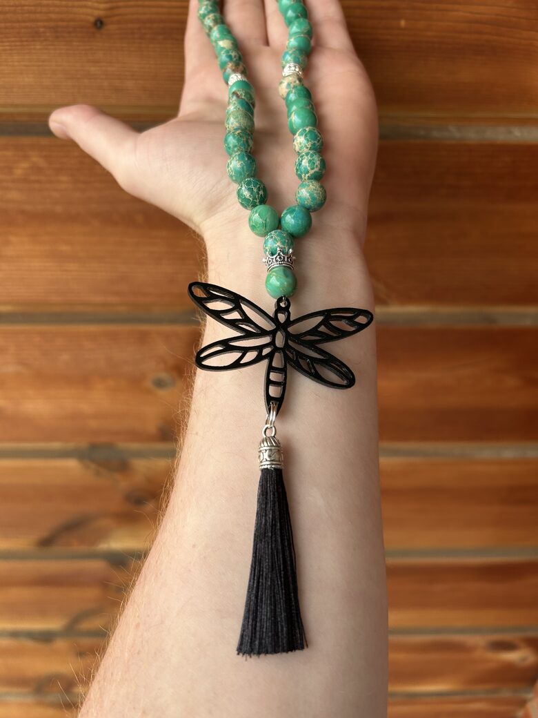 #23 Auto dekors Spāre, piekariņš uz atpakaļskata spoguli, auto aksesuārs, dāvana auto īpašniekam