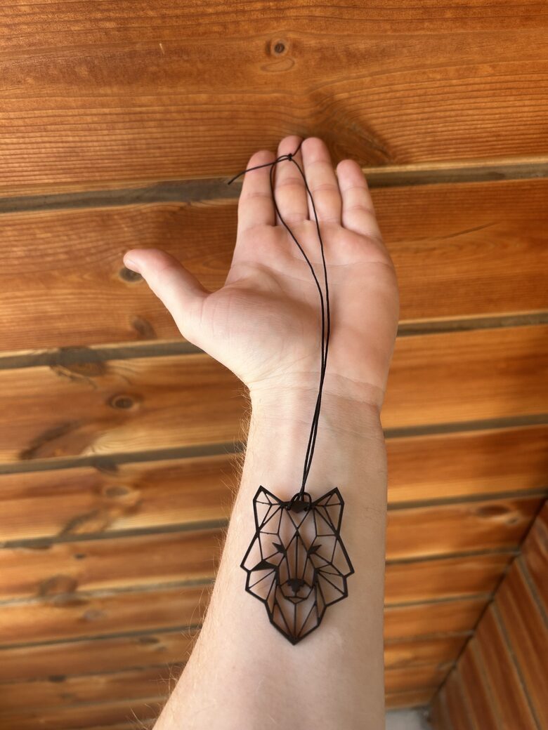 Волк брелок